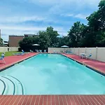 Modern 1Br In Elkins Park Pool