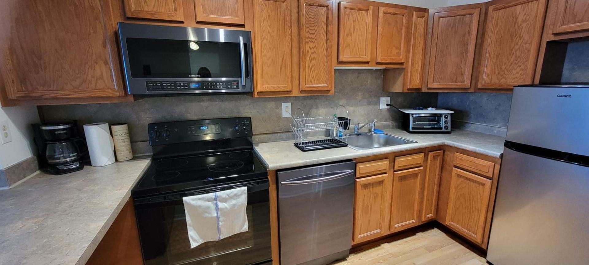 Modern 1br In Pool Apartment *